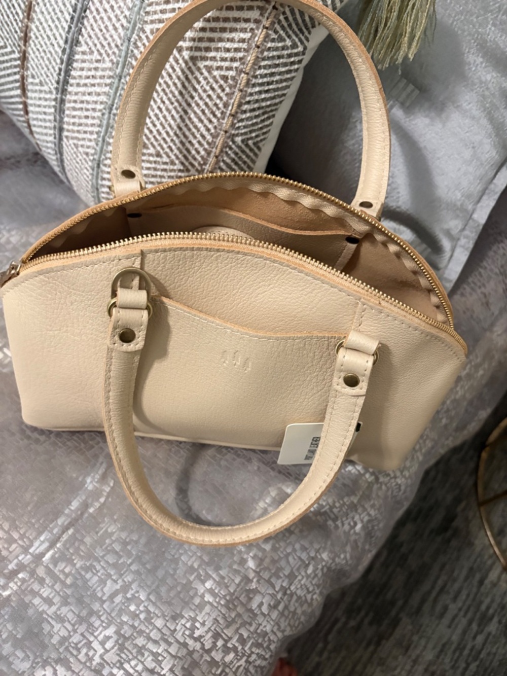 PORTLAND LEATHER GOODS LOGAN CROSSBODY BAG - Picture 2 of 8